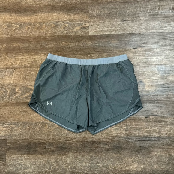 Never worn under armour shorts - Picture 1 of 2